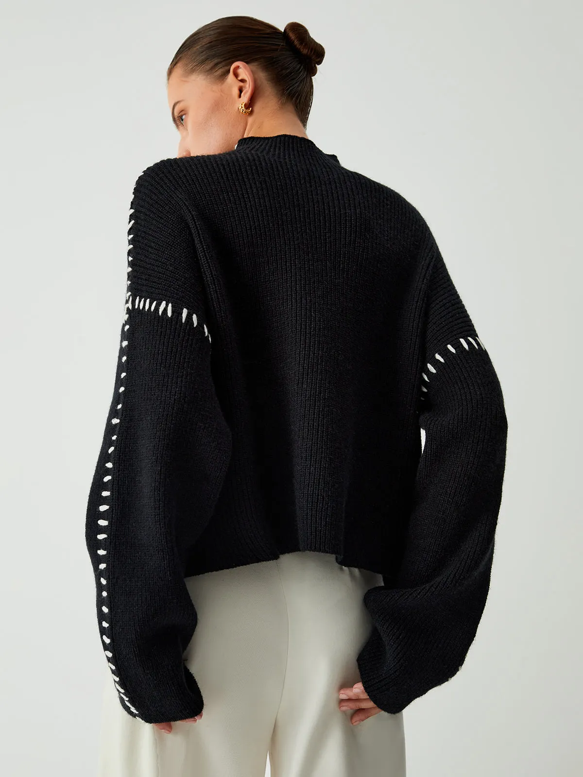 ALMA™ | Oversized Turtleneck Sweater with Elegant Piqué Details