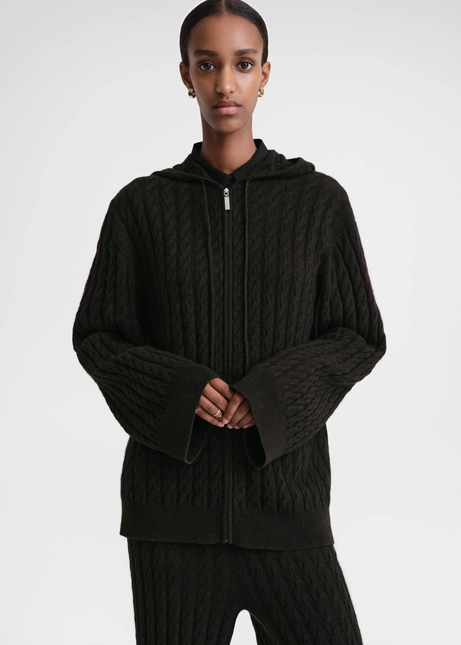 Cable knit hoodie espresso