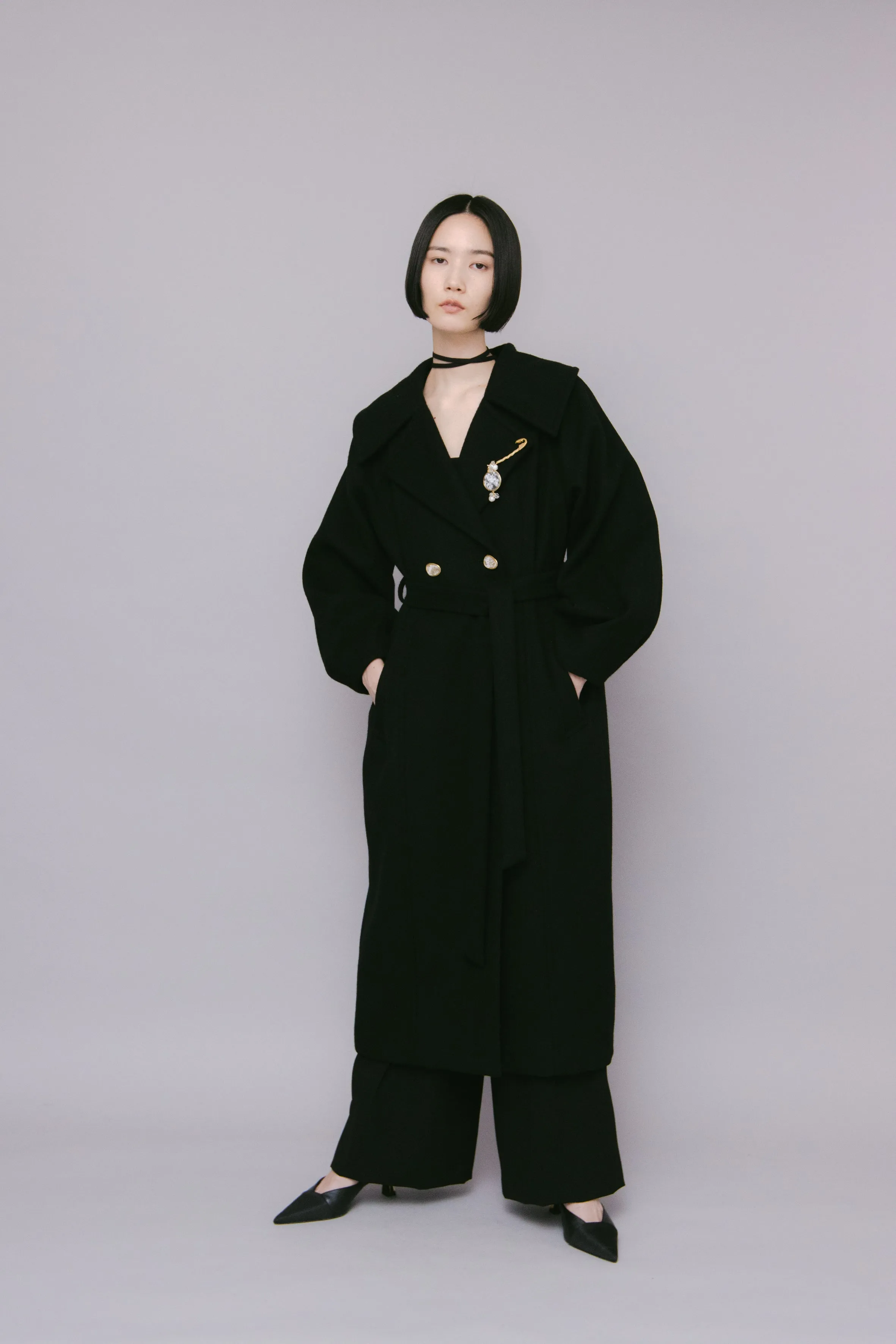 Curvy wool coat (Black)