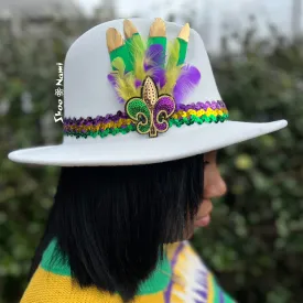 FEATHER WIDE BRIM MARDI GRAS HAT White