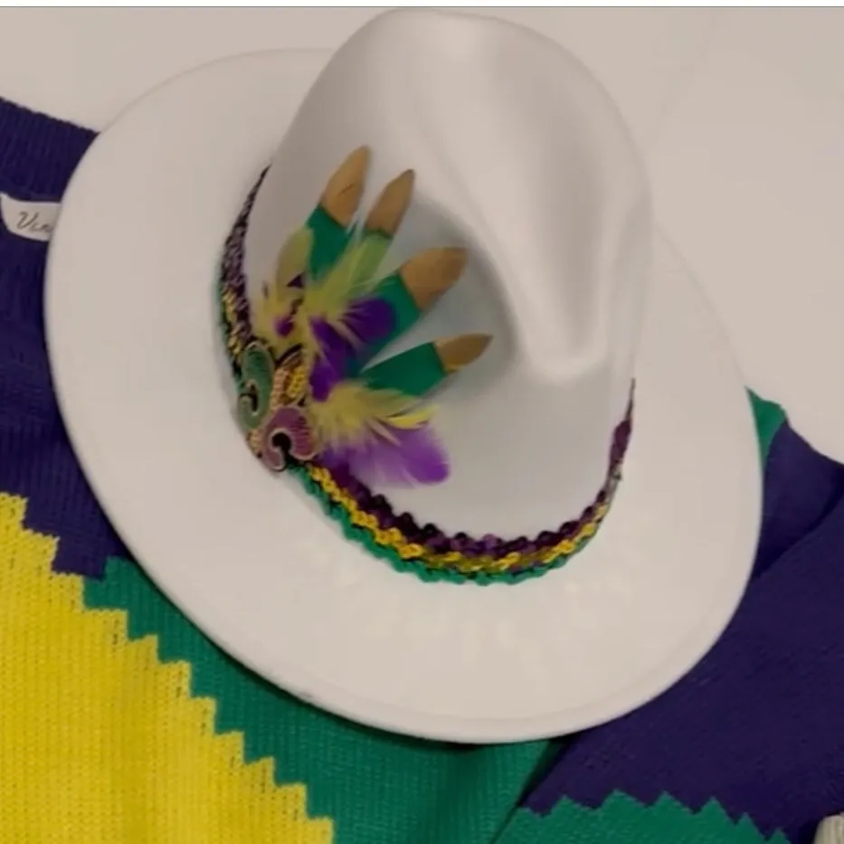 FEATHER WIDE BRIM MARDI GRAS HAT White