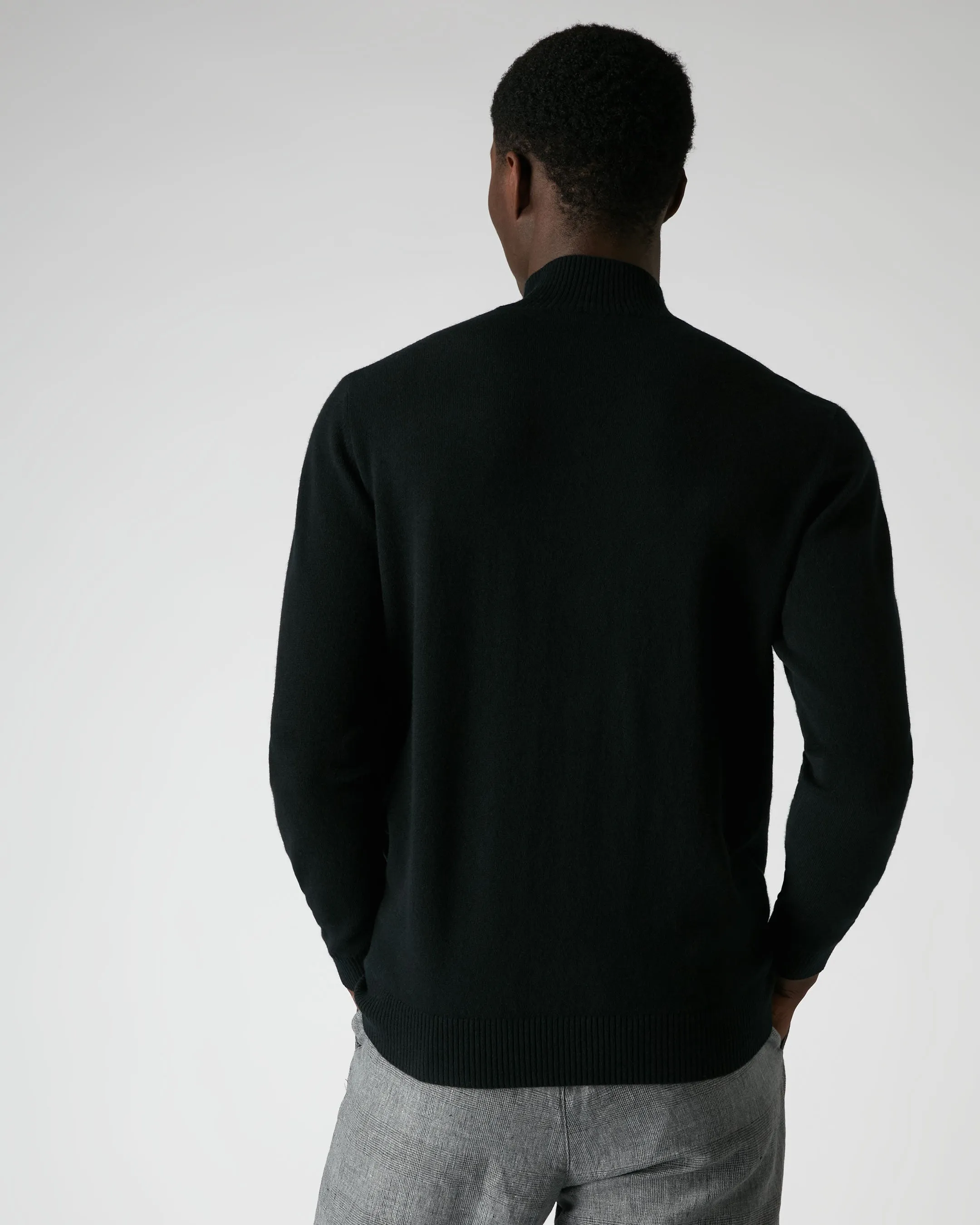 Men's Mayfair Turtle Neck Cashmere Jumper Black