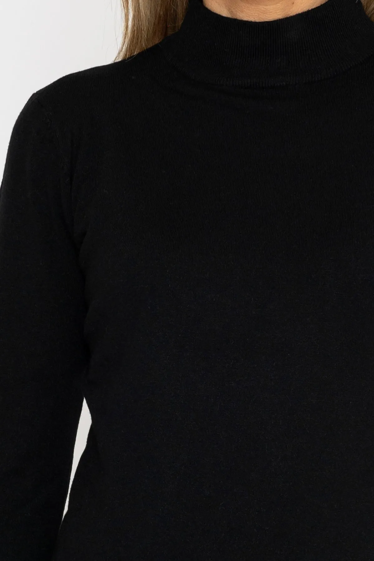 Turtleneck Knit in Black