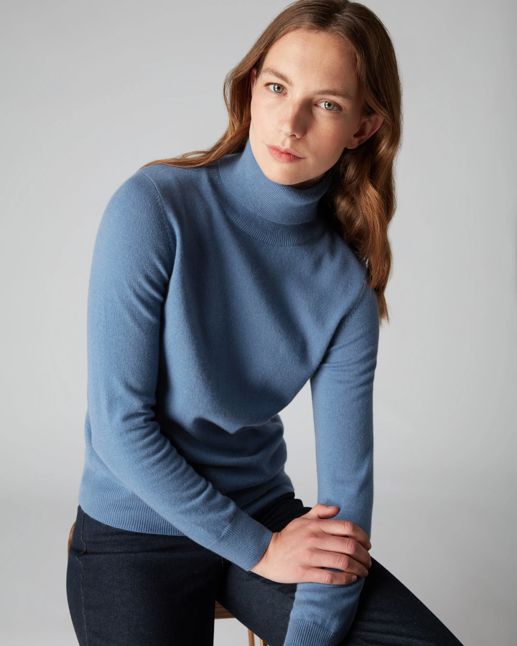 Women's Luna Roll Neck Cashmere Jumper Alpine Blue