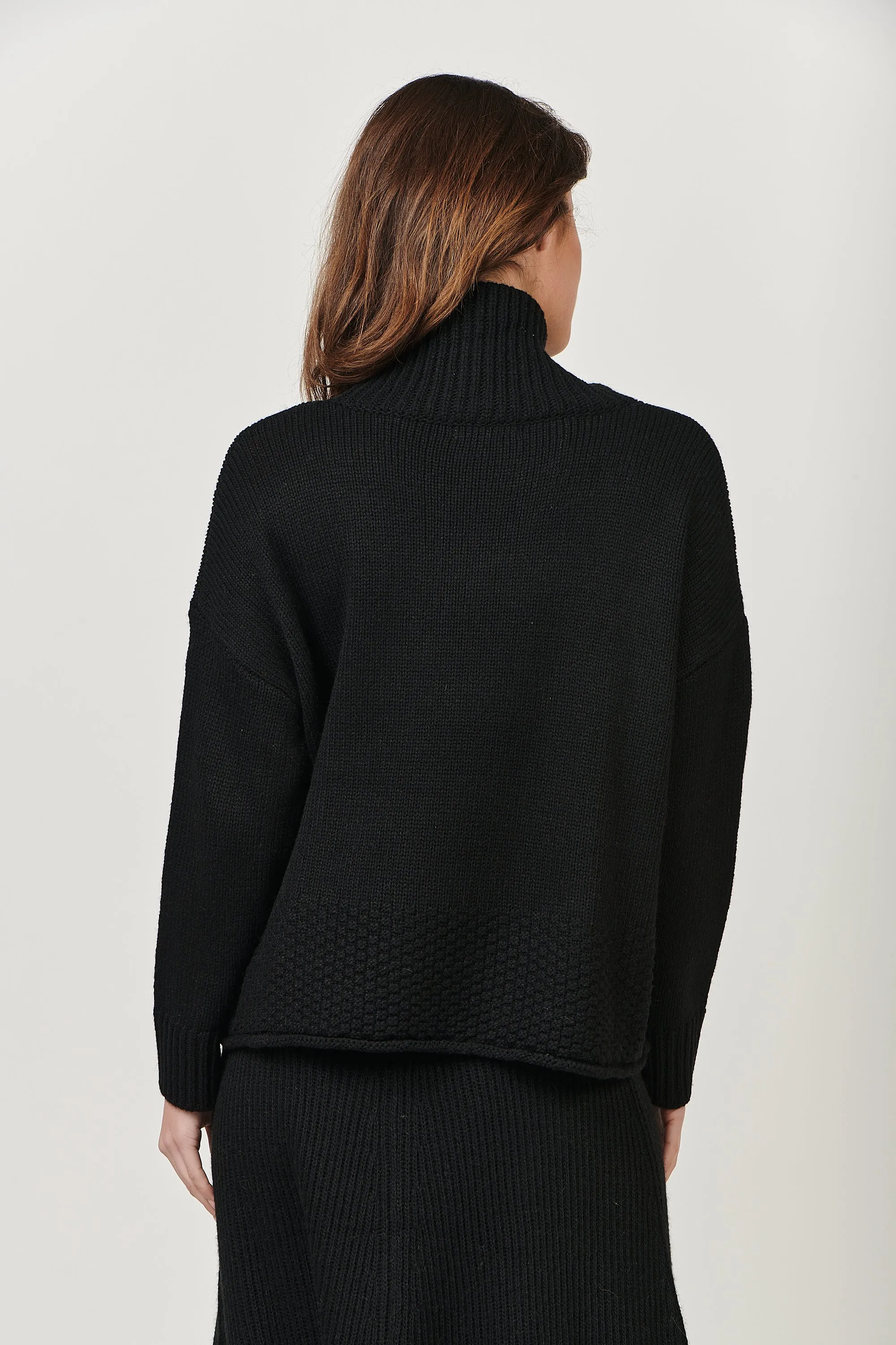 ZO-26 Knit Jumper in Black